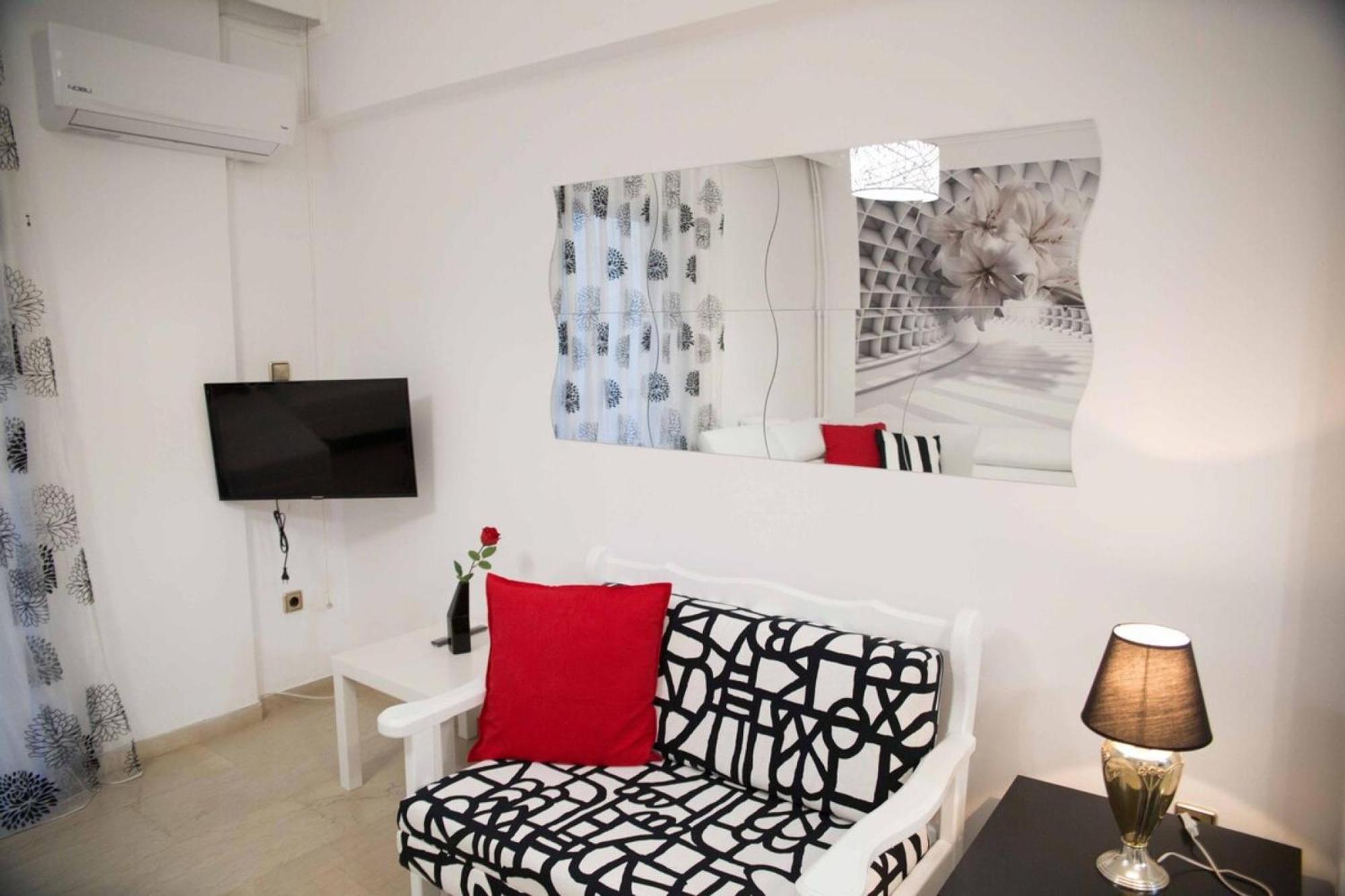 Cozy apartment Marina Zeas  Piraeus Bagian luar foto
