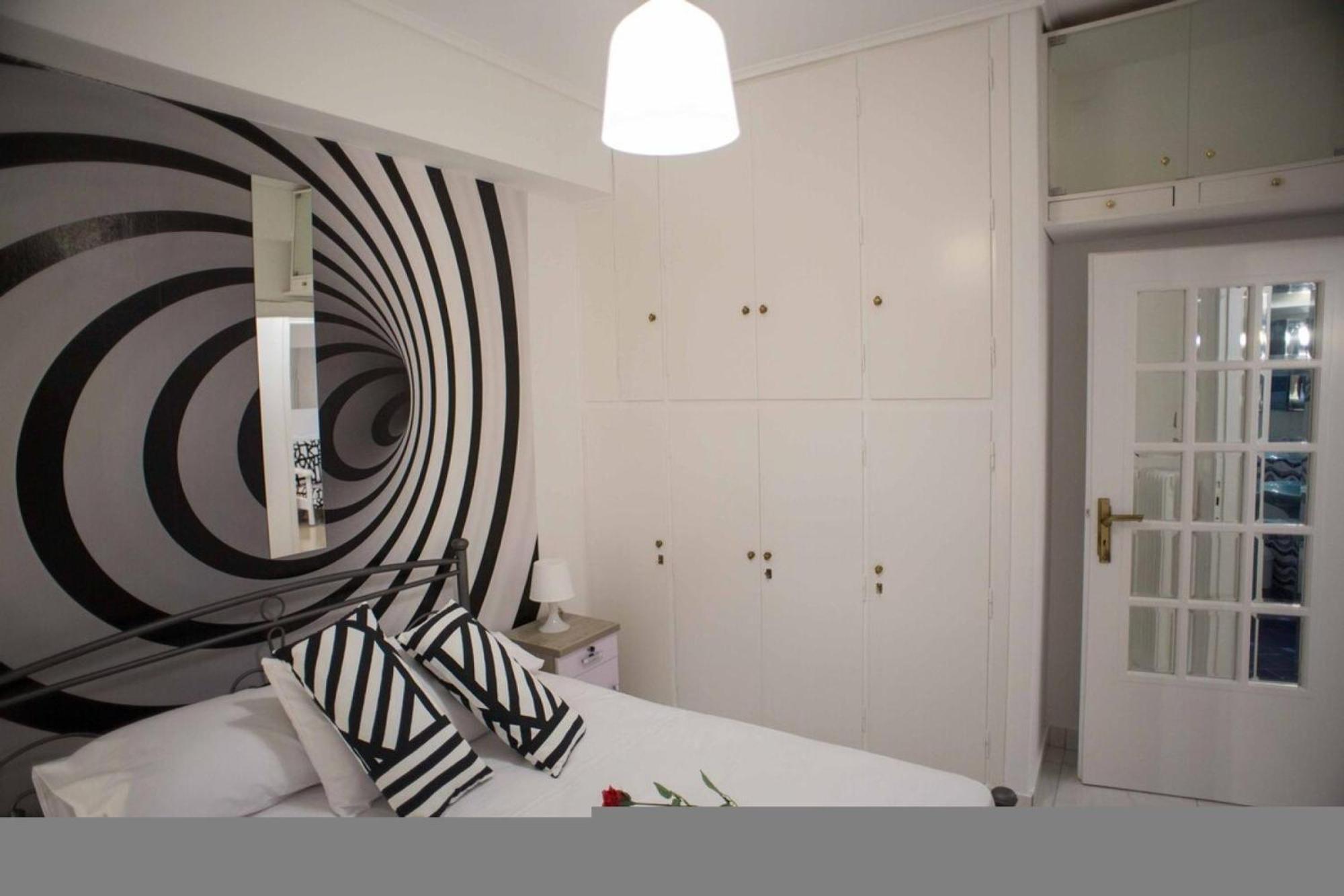 Cozy apartment Marina Zeas  Piraeus Bagian luar foto